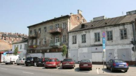 Kamienice przy ulicy Targowej 50/52 w Warszawie, w których powstanie Muzeum Warszawskiej Pragi. Fot. PAP/R. Pietruszka
