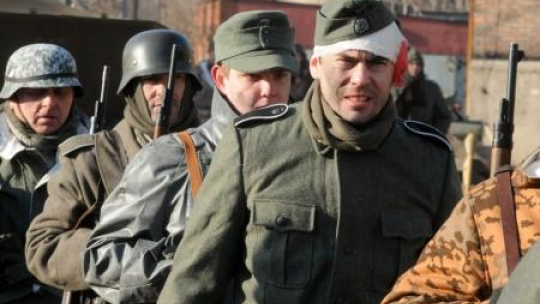 Rekonstrukcja walk o wyzwolenie Bydgoszczy w 1945 r. Fot. PAP/T. Żmijewski