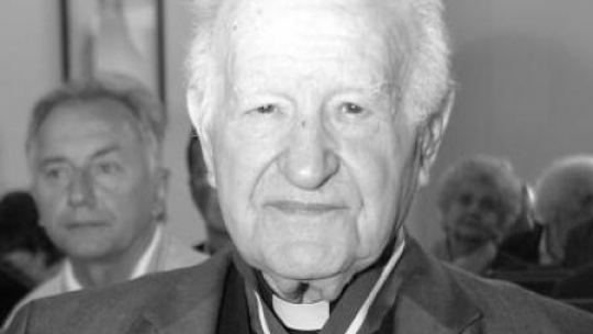 Ksiądz prof. Witold Kiedrowski . Fot. PAP/T. Gzell