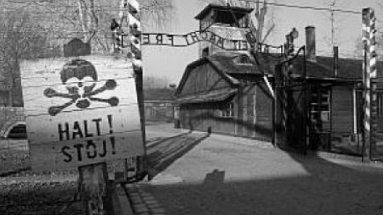 Były obóz zagłady KL Auschwitz. Fot. PAP/J. Bednarczyk