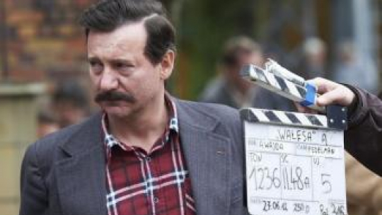Robert Więckiewicz w roli Lecha Wałęsy na planie "Wałęsy". Fot. PAP/A. Warżawa