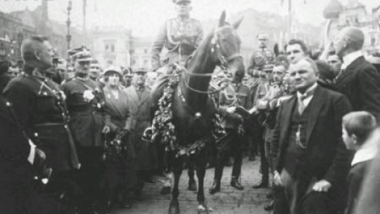 Wkroczenie wojsk polskich na Śląsk - powitanie w Katowicach: gen. Stanisław Szeptycki na Rynku. 1922.06.22. Fot. NAC