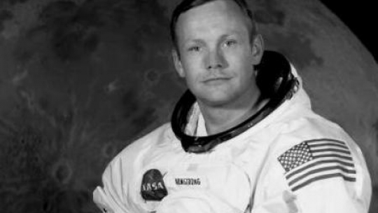 Neil Armstrong przed lotem na Księżyc. Fot. PAP/EPA