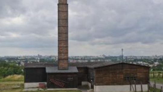 Były niemiecki obóz koncentracyjny na Majdanku. Widok na krematorium. Fot. PAP/W. Pacewicz