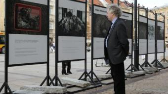 Wystawa „Bykownia. Archeologia zbrodni”. Fot. PAP/P. Supernak   