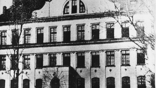 Dom Sierot - zdjęcie z ok. 1935 r. Fot. Wikimedia Commons