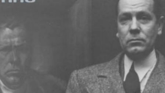 Stefan Norblin obok swego autoportretu. 1933 r. Fot. NAC