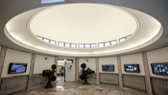 Odremontowane wnętrza kina Iluzjon - Muzeum Sztuki Filmowej w Warszawie. Fot.PAP/P. Supernak 