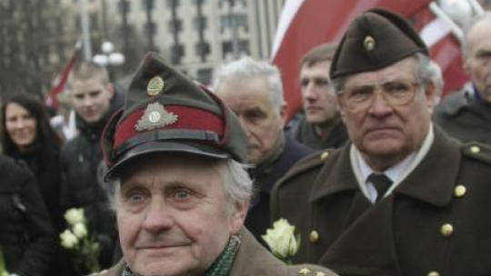 Weterani Waffen SS. Fot. PAP/EPA