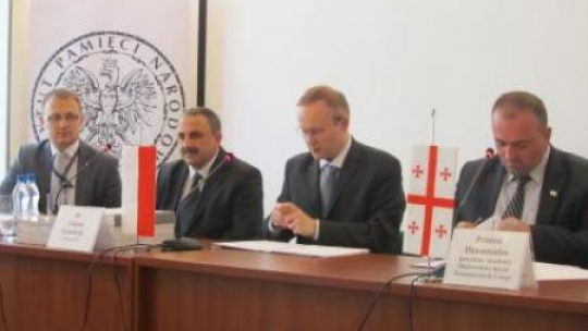 Podpisanie umowy między Archiwum MSW Gruzji i IPN. Fot. dzieje.pl/W. Kowalski