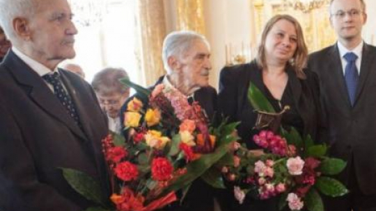 Od lewej: Tadeusz Kukiz, Zdzisław Rachtan, Magdalena Merta i Łukasz Kamiński. Fot. IPN