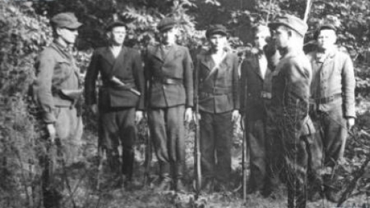 Żołnierze oddziału "Watra IV" w Lasach Skinderowskich - Okręg Polesie Armii Krajowej. Fot. NAC