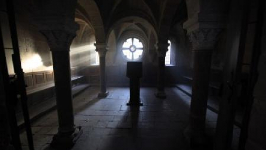 Kapitularz klasztoru Cystersów w Wąchocku. Fot. PAP/G. Jakubowski