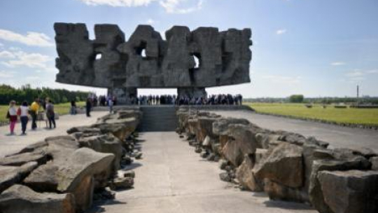 Pomnik w Majdanku. Fot. PAP/W. Pacewicz