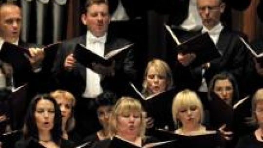 Chór FIlharmonii Narodowej. Fot. PAP/M. Rozwadowski