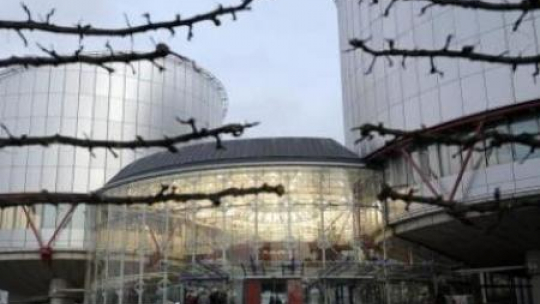 Gmach Europejskiego Trybunału Praw Człowieka. Fot. PAP/EPA