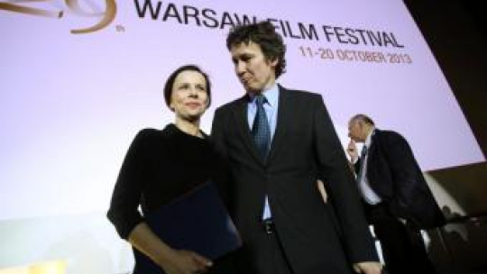 Aktorka Agata Kulesza odbiera Warsaw Grand Prix. Fot. PAP/L. Szymański