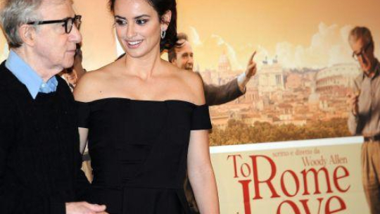 Woody Allen i Penelope Cruz na światowej premierze filmu „Zakochani w Rzymie”. Fot. PAP/EPA
