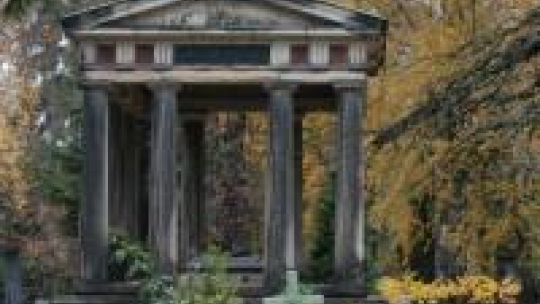 Stary Cmentarz w Łodzi. Fot. PAP/A. Zbraniecki