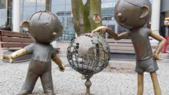 Pomnik Bolka i Lolka w Bielsku-Białej. Fot. PAP/A.Grygiel