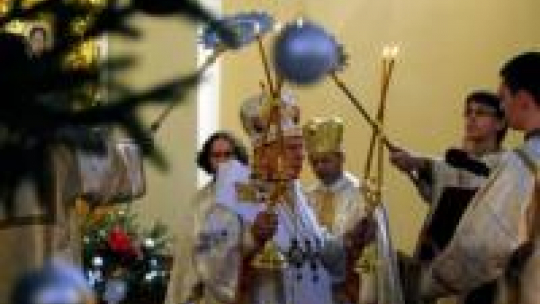 Pierwszy dzień świąt Bożego Narodzenia w greckokatolickim soborze archikatedralnym w Przemyślu. Fot. PAP/D. Delmanowicz