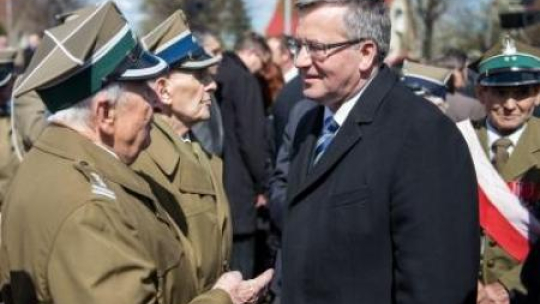 Prezydent Bronisław Komorowski podczas spotkania z kombatantami w Zgorzelcu. Fot.PAP/M.Kulczyński