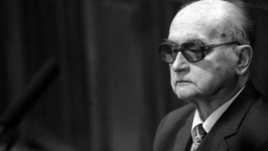 B. I sekretarz PZPR, premier PRL, szef MON i WRON Wojciech Jaruzelski. Warszawa, 2008.11.07. Fot. PAP/B. Zborowski