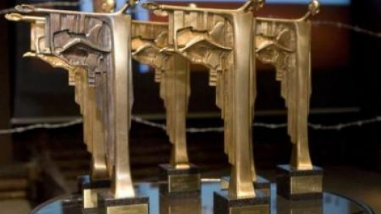 Statuetki Nagrody Kustosza Pamięci Narodowej. Fot. PAP/P. Kula