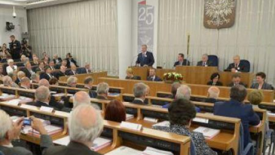 Uroczyste posiedzenia z okazji 25-lecia odrodzonego Senatu. Fot. PAP/R. Pietruszka 