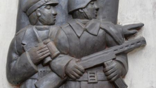 Pomnik Chwały Armii Czerwonej w Nowym Sączu. Fot. PAP/J. Bednarczyk