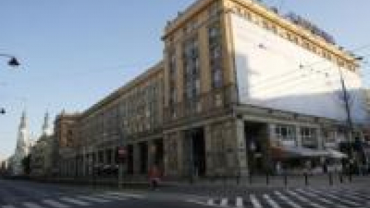 Marszałkowska Dzielnica Mieszkaniowa (MDM), skrzyżowanie ul. Marszałkowskiej i Placu Konstytucji. Fot. PAP/L. Szymański 