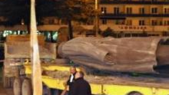 Zdemontowany pomnik Stalina w Gori. Fot. PAP/EPA