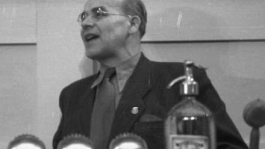 Władysław Gomułka na Kongresie Zjednoczeniowym. Fot. PAP/W. Kondracki
