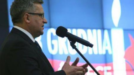  Prezydent wręczył odznaczenia w 33. rocznicę stanu wojennego. Fot. PAP/T. Gzell