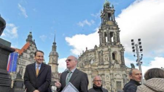 Marszałek Sejmu Radosław Sikorski i przewodniczący Bundestagu Norbert Lammert w Dreźnie. Fot. PAP/EPA