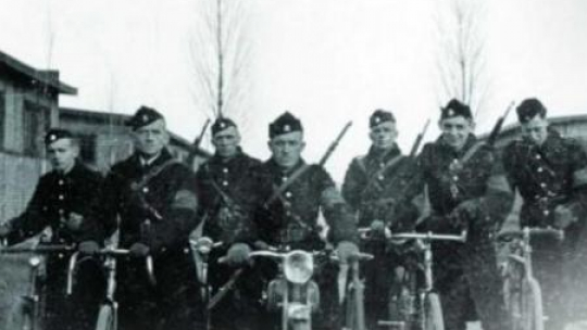 Członkowie Selbstschutzu tzw. niemieckiej Samoobrony, która mordowała Polaków zaraz po wybuchu wojny. Fot. IPN Gdańsk