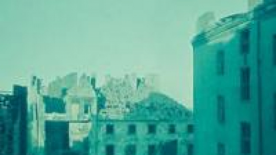 Źródło: „Fotografie ruin. Ruiny fotografii 1944-2014”. Wydawca: Muzeum Warszawy