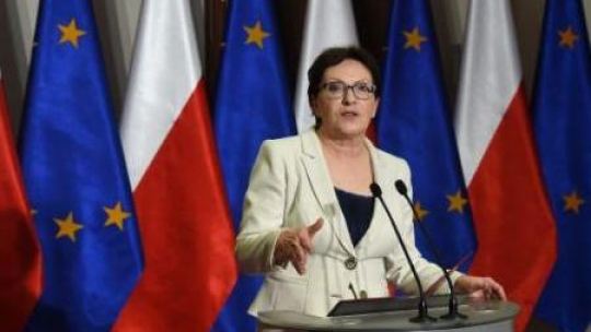 Premier Ewa Kopacz podczas konferencji prasowej po posiedzeniu rządu we Wrocławiu. Fot. PAP/R. Pietruszka