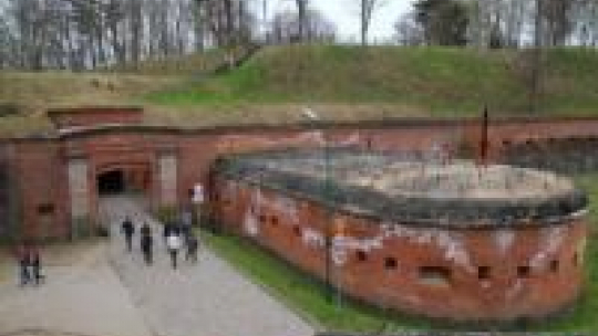 Twierdza Boyen - Brama Giżycka. Fot. PAP/T. Waszczuk