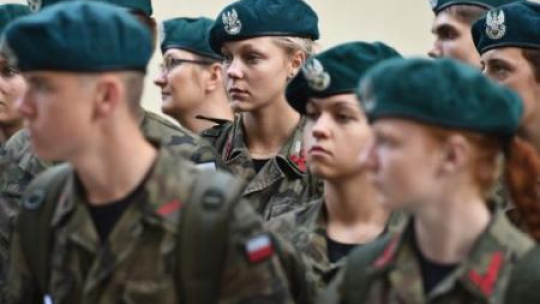 Uczestnicy 50. Marszu Szlakiem I Kompanii Kadrowej. Fot. PAP/J. Bednarczyk