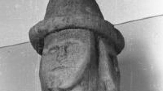 Fragment Światowida ze Zbrucza. Fot. PAP