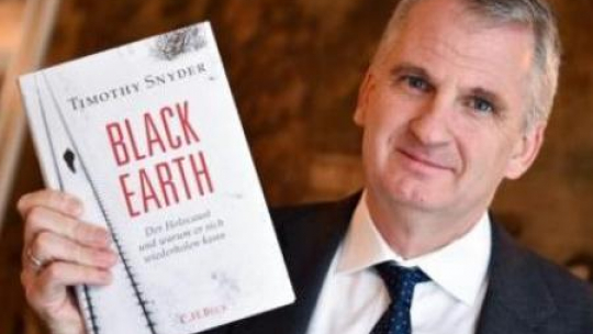 Prof. Timothy Snyder. Fot. PAP/EPA