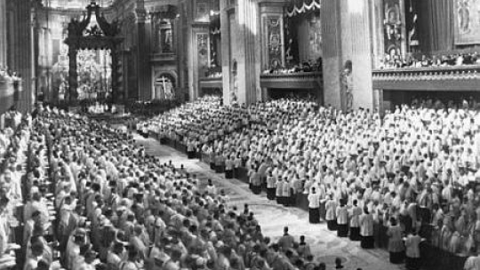 Uroczysta inauguracja Soboru Watykańskiego II Fot. PAP/CAF