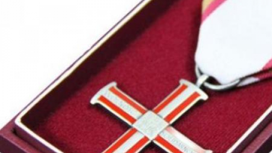 Krzyże Wolności i Solidarności w 34. rocznicę pacyfikacji kopalni Wujek. Fot. IPN