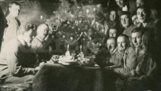 Wieczór wigilijny w 1 Pułku Piechoty Legionów Polskich. Karasin, Wołyń. 24.12.1915 r. Fot. CAW 