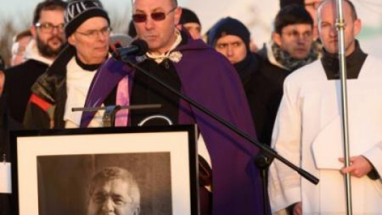 Prymas Polski abp Wojciech Polak podczas uroczystości pogrzebowych ojca Jana Góry. Fot. PAP/J. Kaczmarczyk