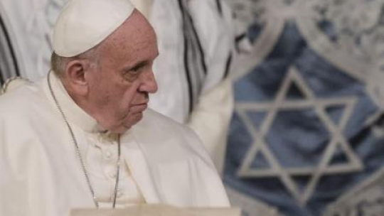 Papież Franciszek odwiedził synagogę w Rzymie. Fot. PAP/EPA