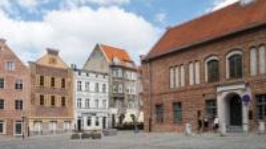 Rynek Starego Miasta w Olsztynie. Fot. PAP/J. Ochoński