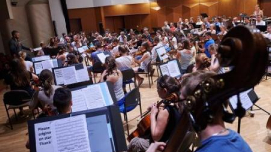 Próba muzyków I, Culture Orchestra. Fot. PAP/A. Warżawa