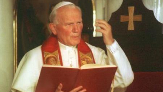 Papież Jan Paweł II podczas nabożeństwa w prawosławnej katedrze św. Mikołaja w Białymstoku. 05.06.1991. Fot. PAP/J.Morek